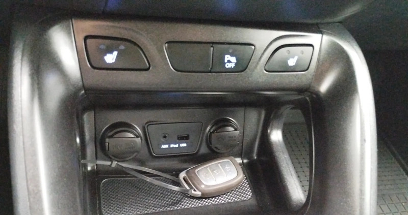 Hyundai ix35 cena 43900 przebieg: 146734, rok produkcji 2014 z Węgrów małe 191